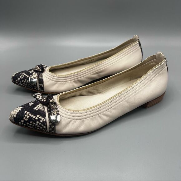 Stuart Weitzman Cream and Black Leather Snakeskin Women's Flats - Picture 1 of 6